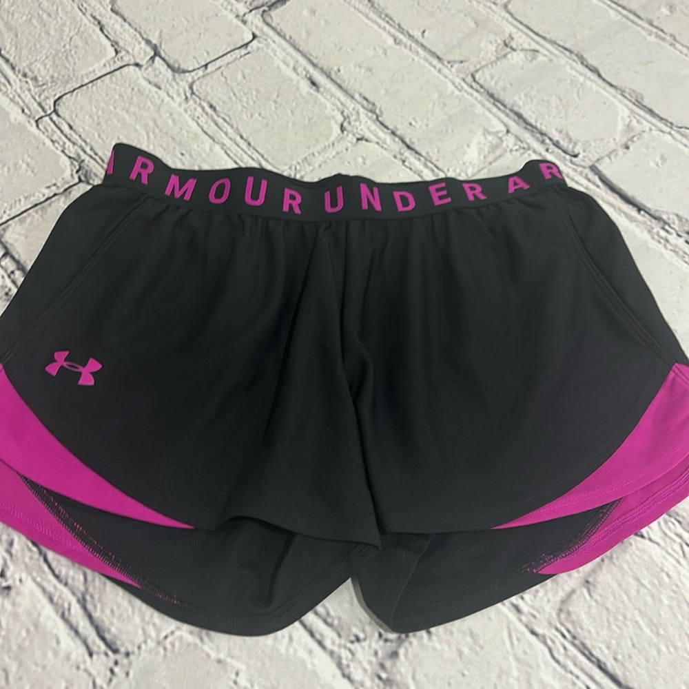 Under Armour Women's Play Up Shorts 3.0 Black  Active Running Size S/M P.